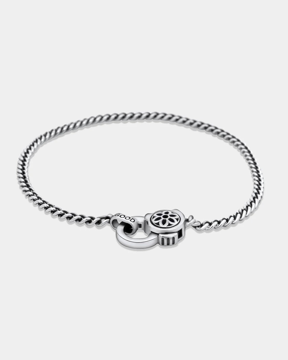 GOOD-ART-STERLING-SILVER-CURB-CHAIN-4A-HERO-2_2048x_b40f4b8e-daa6-470d-8020-c3f806b69c84